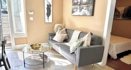 Comfy 1 Bedroom Suite