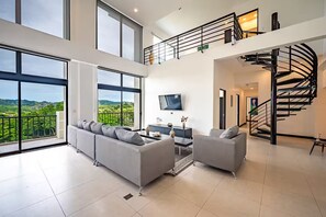Living area - 7 Bedroom Penthouse Ocean & Mountain Views JB41002 (Jaco)