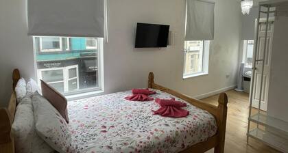 Family Bedroom with Attached Bathroom in Blackpool- Families and Couplies only