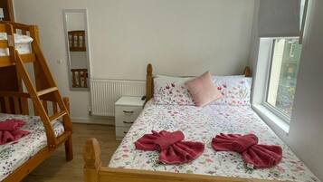 1 bedroom, iron/ironing board, WiFi, bed sheets