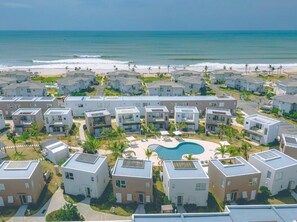 Villa Deluxe, vista parcial al océano | Exterior
