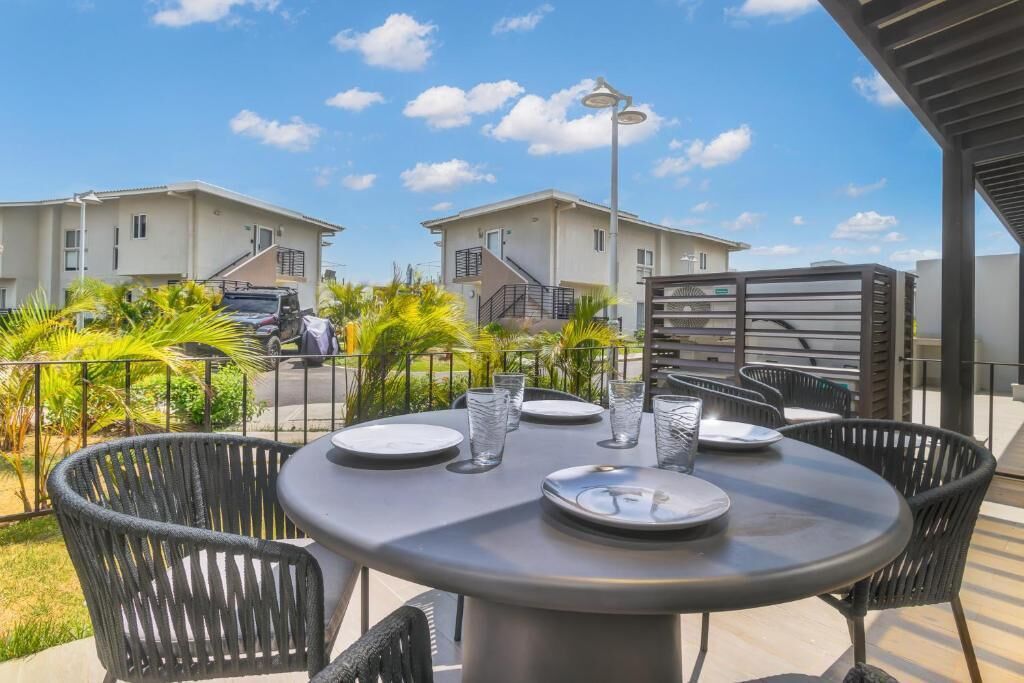 Villa Deluxe, vistas parciales al mar