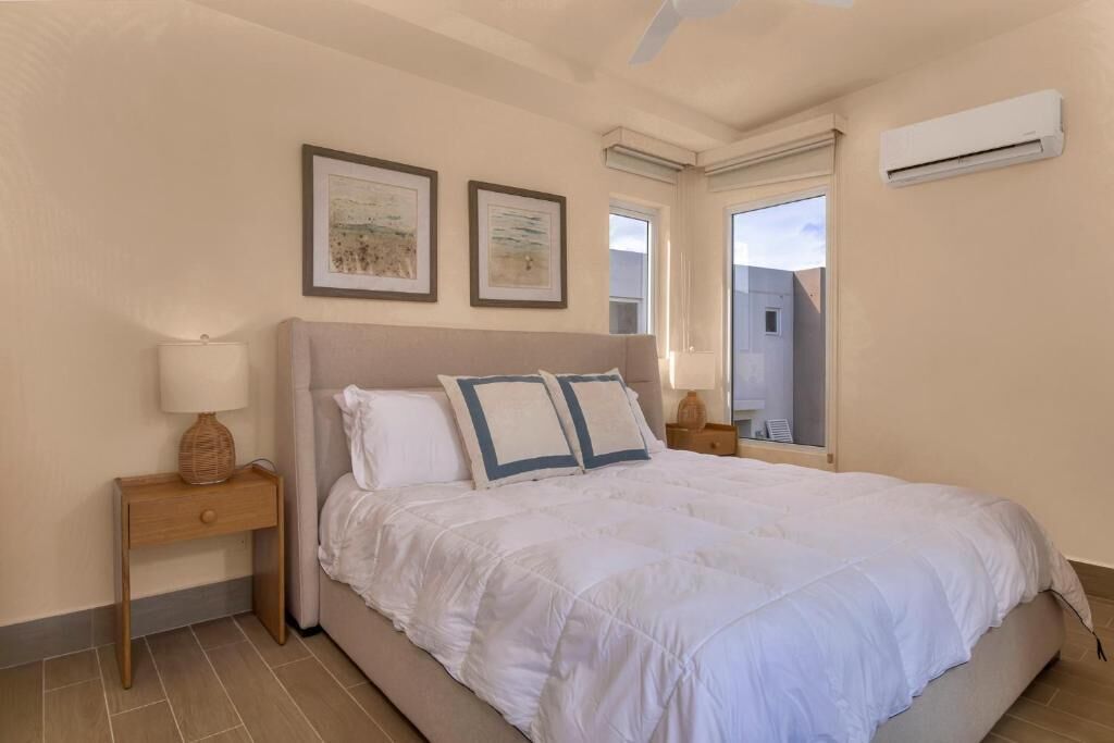 ดีลักซ์วิลล่า, เห็นวิวมหาสมุทรบางส่วน