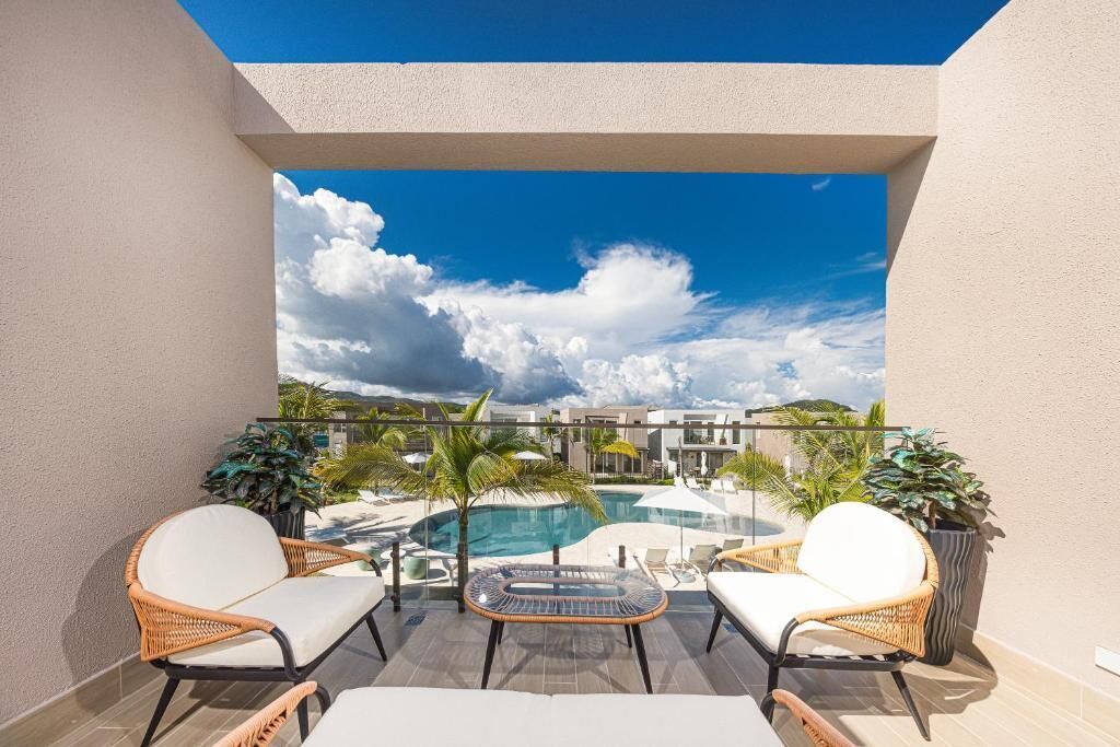 Villa Deluxe, vistas parciales al mar