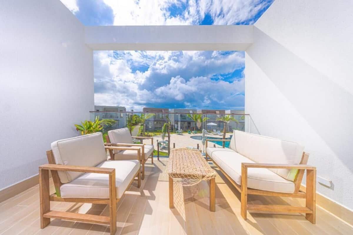 Villa Deluxe, vistas parciales al mar