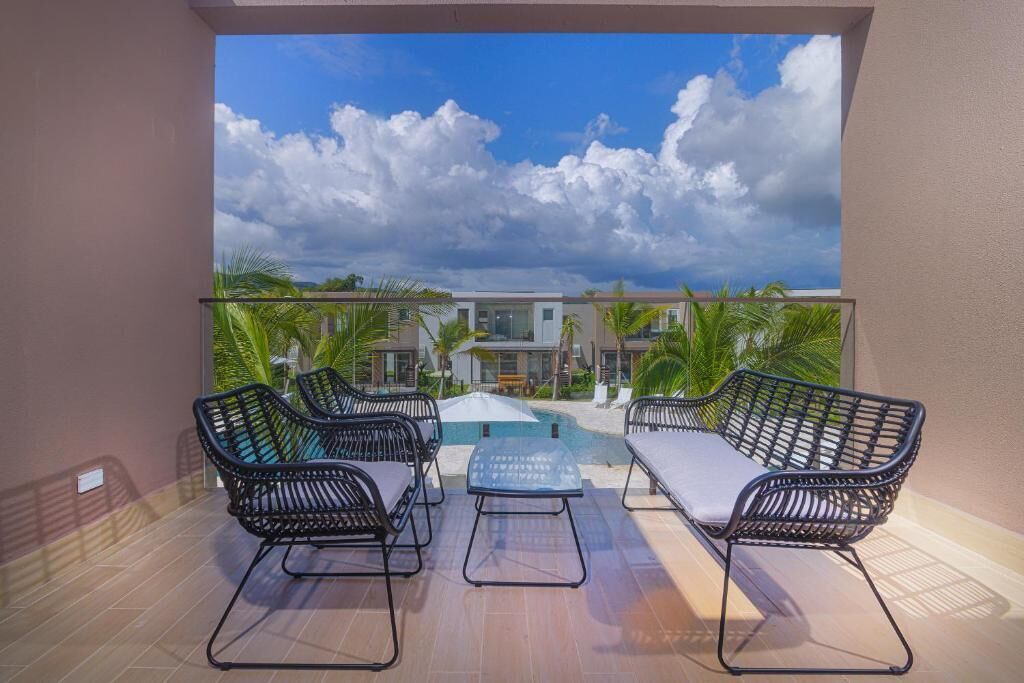 Villa Deluxe, vistas parciales al mar