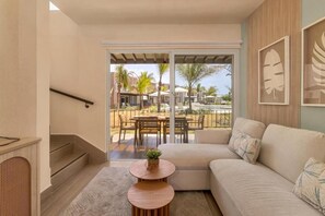 ดีลักซ์วิลล่า, เห็นวิวมหาสมุทรบางส่วน | บริเวณนั่งเล่น | สมาร์ททีวี