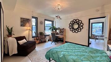 2 bedrooms, Internet, bed sheets