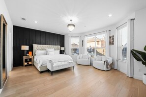4 chambres, fer et planche à repasser, Wi-Fi, draps fournis