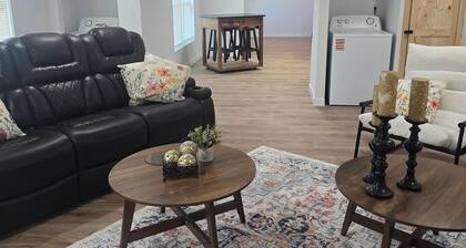 3-bedroom house in superb Wichita Falls walking distance to wichita lake