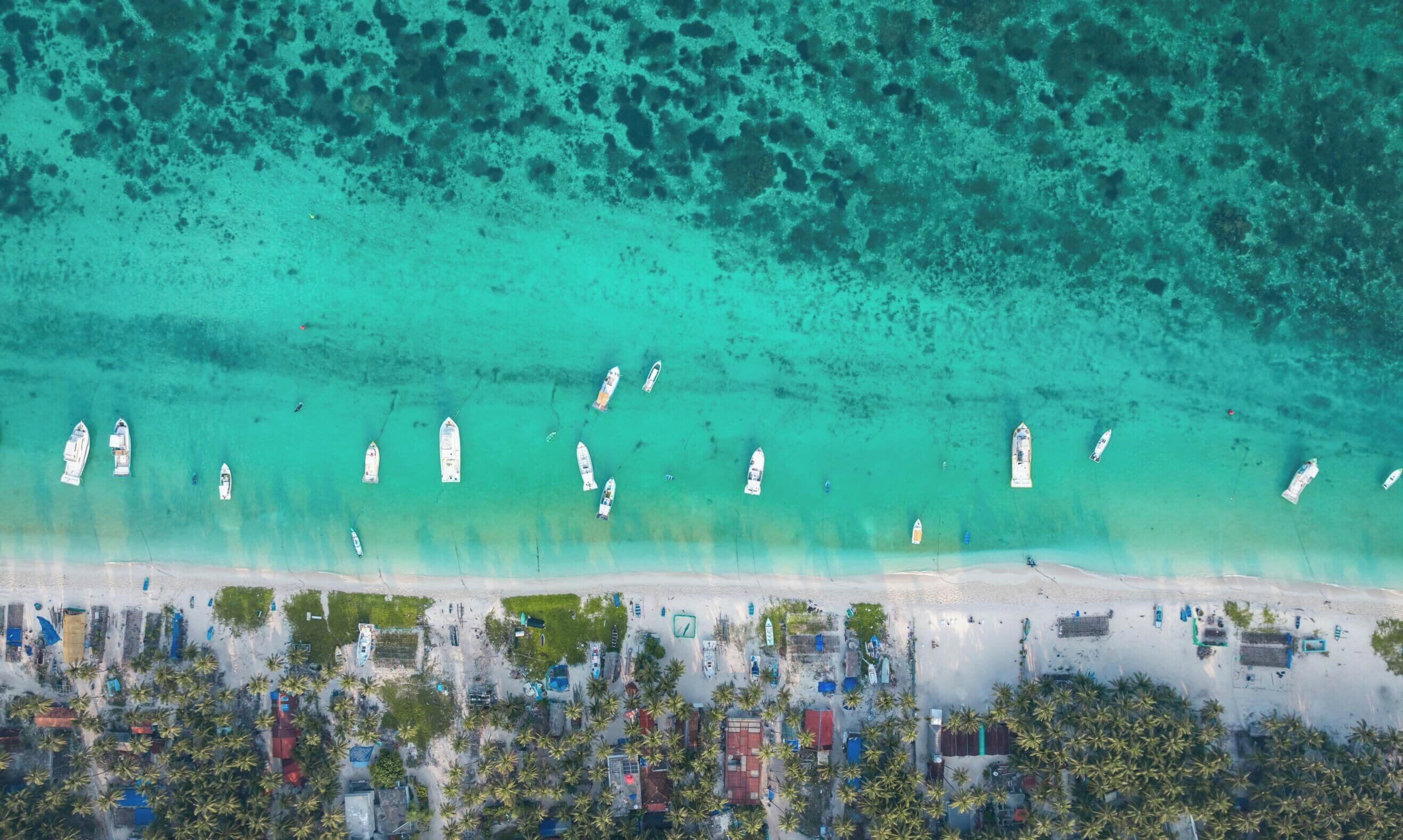 Plage à proximité, sable blanc