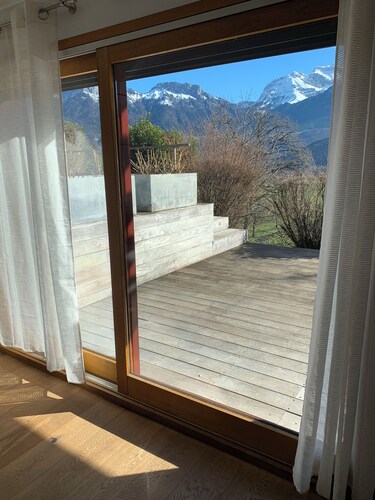 Cosy apartment type T2 52m2 Beautiful view of the Alps 5min drive from the lake