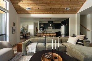 Unclassified image, 2 of 47, button - Modern Cabin Near Mt Hood, Hot Tub, Game Loft, Sleeps 10, 2.5 Bath, Pet Friendly (Mount Hood Village)