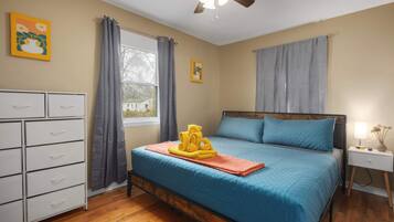 4 quartos, ferros/tábuas de passar roupa, Wi-Fi, roupa de cama