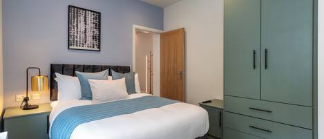 1 chambre, fer et planche Ă repasser, Wi-Fi, draps fournis