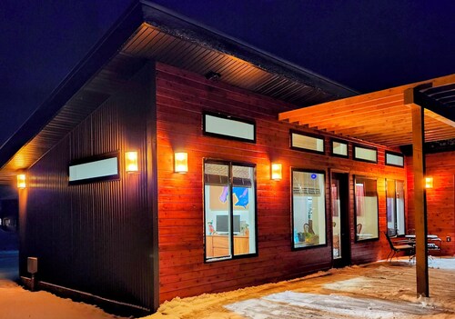 Stunning Teton View Casita 2 BR/2BA Dog Friendly Just 12 miles to Grand Targhee