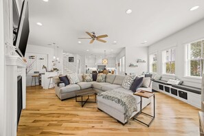 Smart TV, DVD player, books - Dunn Inn 2 | Seacrest Beach w/ Lagoon Pool, Bikes & Private Beach Access (Alys Beach)