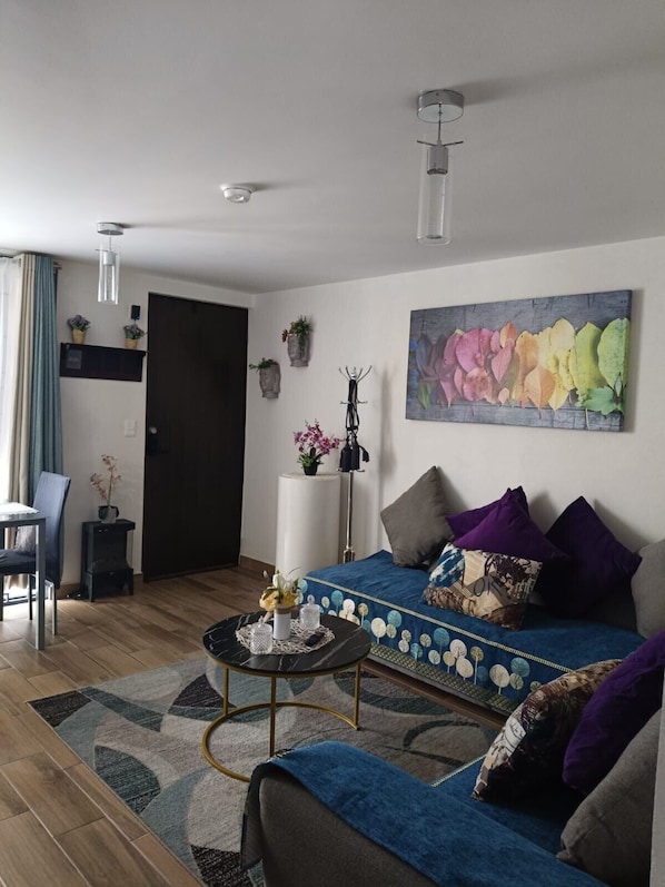 Imagen sin descripción, 1 de 19, botón