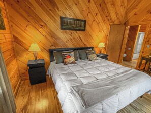 Unclassified image, 4 of 23, button - Benny Bear Cabin - Getaway in WNC (Bryson City)