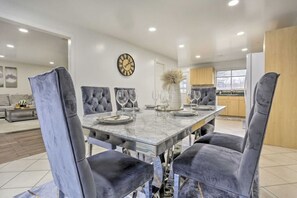 Dining - Charming Mamaroneck| 3BR, 3BA, 22 Mi to Manhattan (Mamaroneck)