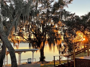 Property grounds - Sleeps 12 - Private Lakefront Home in Lake Placid, Florida (Lake Placid)