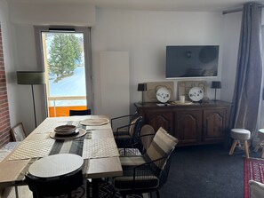 Dining - Gourette - Apartment 8 pers, South Balcony, Linens included, Pets allowed (Gourette)