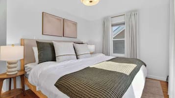 Desk, iron/ironing board, travel crib, WiFi