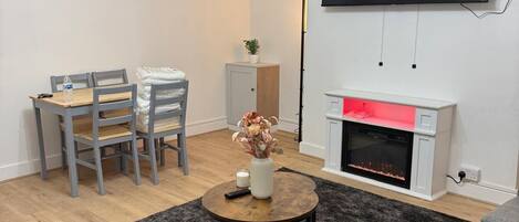 智能電視、壁爐