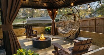 Dog friendly! 8 mins to Downtown • Bike to trails • 10 mins to TR