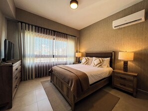 2 Schlafzimmer, Schreibtisch, Bügeleisen/Bügelbrett, kostenloses WLAN