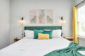 6 habitaciones, tabla de planchar con plancha, wifi y ropa de cama 