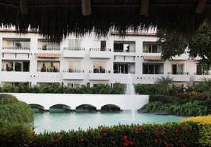 Exterior - Luxury Suite at Taheima El Tigre with Golf Course and Premium Amenities (Nuevo Vallarta)