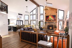 Unclassified image, 4 of 13, button - Lakefront Retreat w/ Hot Tub, Sauna, Private Pool and Beach Access (East Stroudsburg)