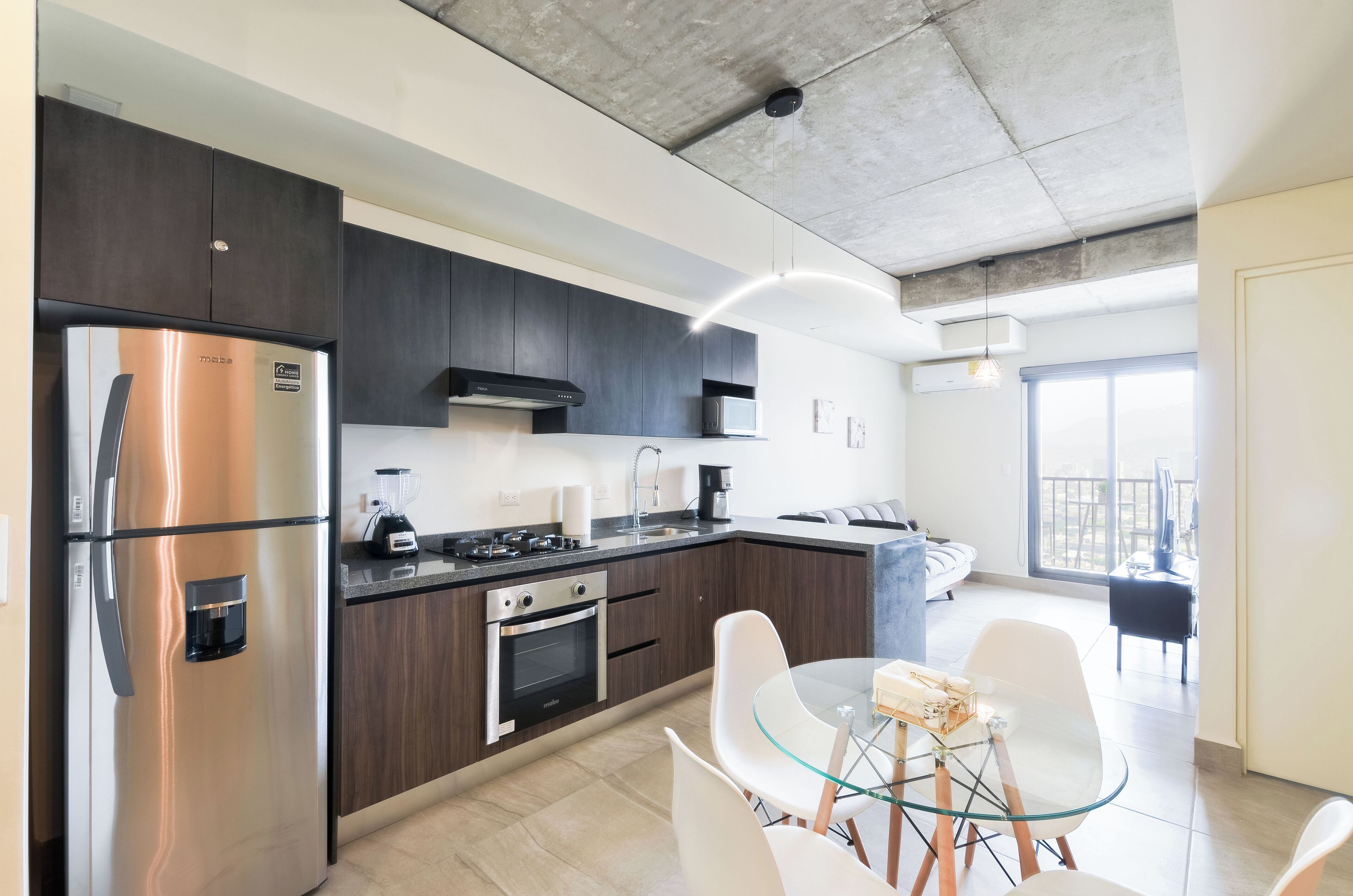 Classic Suite, Balcony, City View | Private kitchen | Fridge, microwave, stovetop, blender