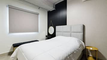 Suite, balkon, pemandangan kota | Ruang kerja ramah laptop dan Wi-Fi gratis