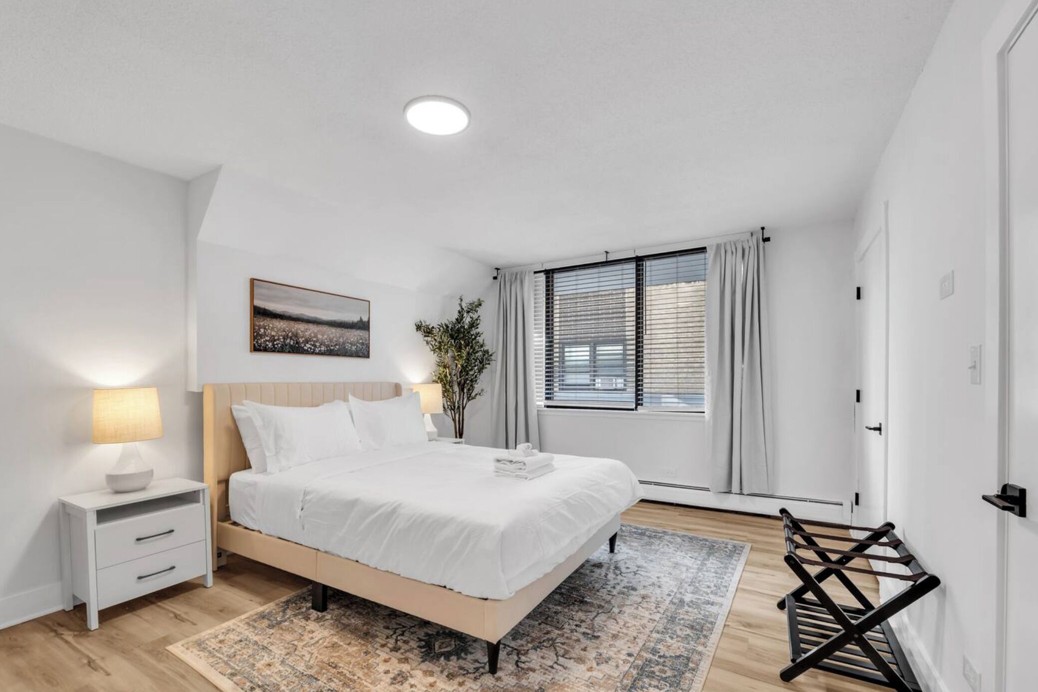 2 bedrooms, iron/ironing board, travel cot, free WiFi