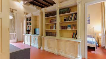 Apartment (Garden Retreat - Garden) | Living area