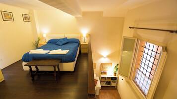 Apartment (Loft Studio - Bilocale con soppalco) | Verdunkelungsvorhänge, Bügeleisen/Bügelbrett, Babybetten