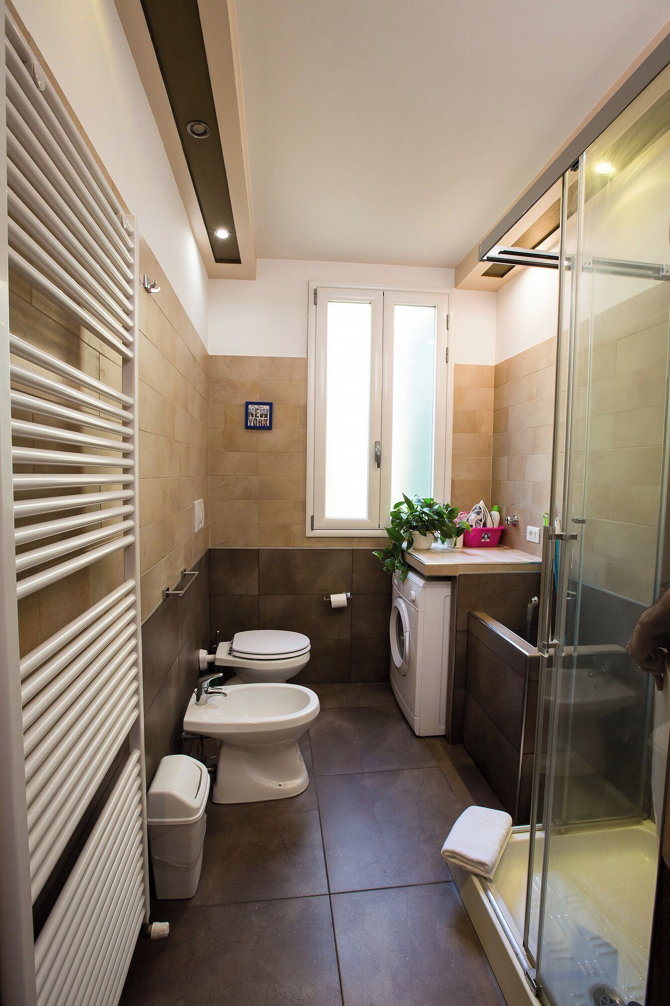 Apartment (Family - Via de Castagnoli 4) | Badezimmer | Dusche, Handtücher