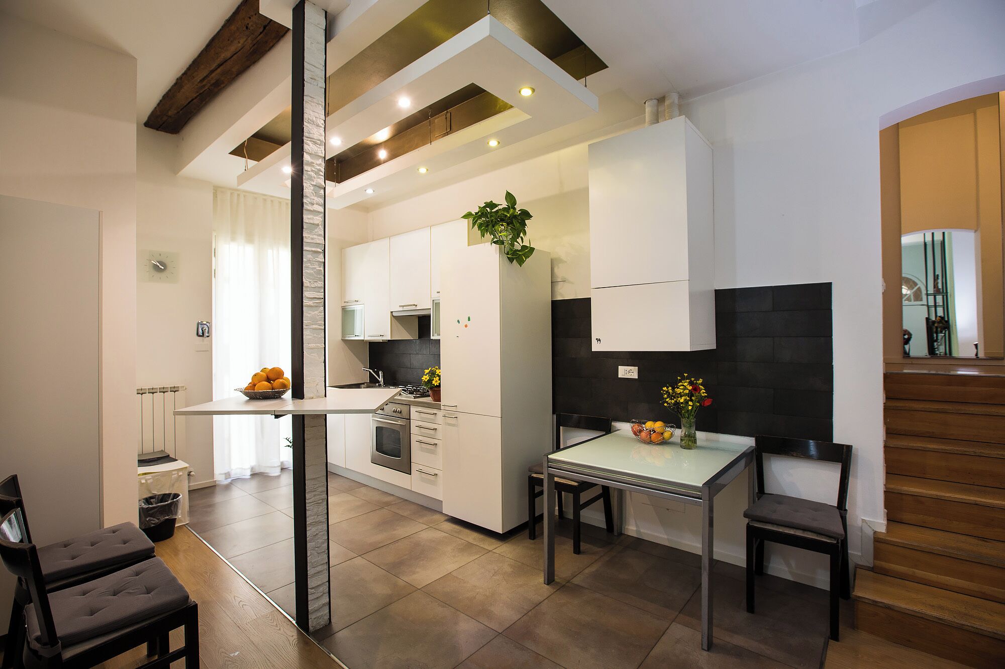 Apartment (Family - Via de Castagnoli 4) | Cozinha privada | Geladeira grande, fogão, cooktop, máquina de café expresso