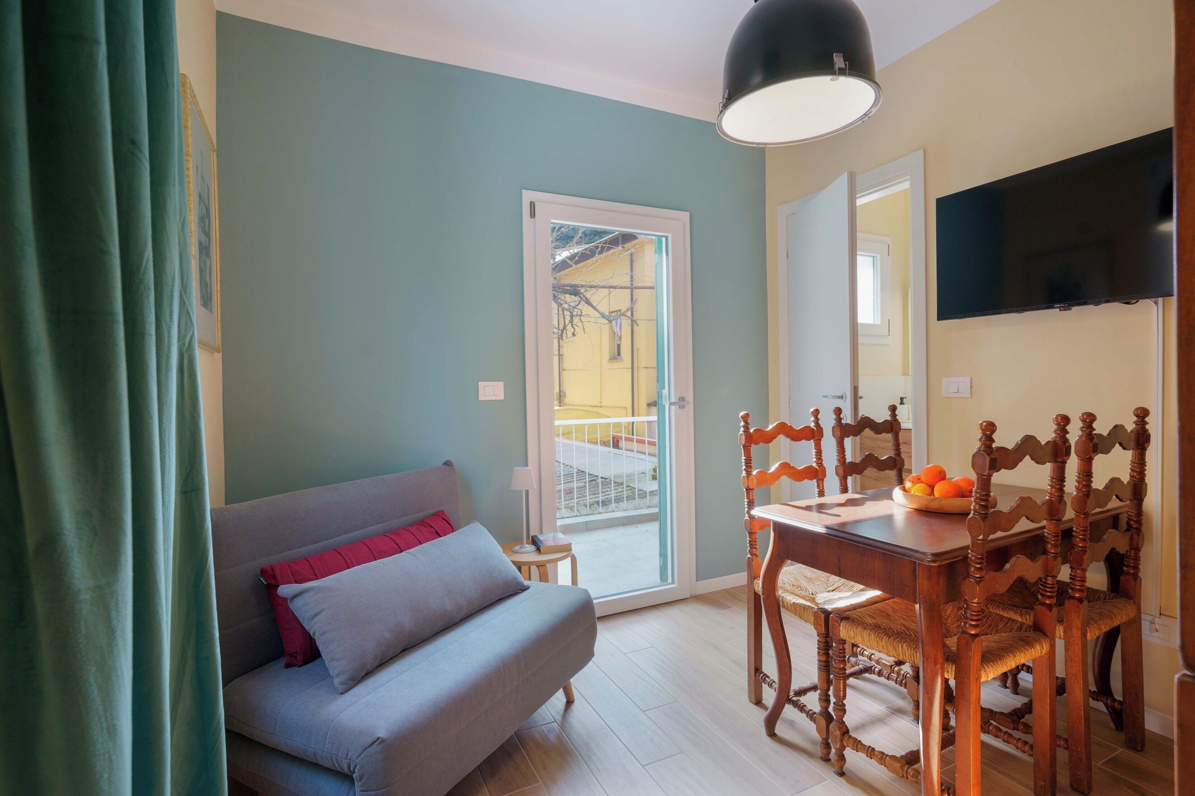 Leilighet (Cosy Terrace Loft) | Eget kjøkken | Kjøleskap, mikrobølgeovn, kokeplater og espressomaskin