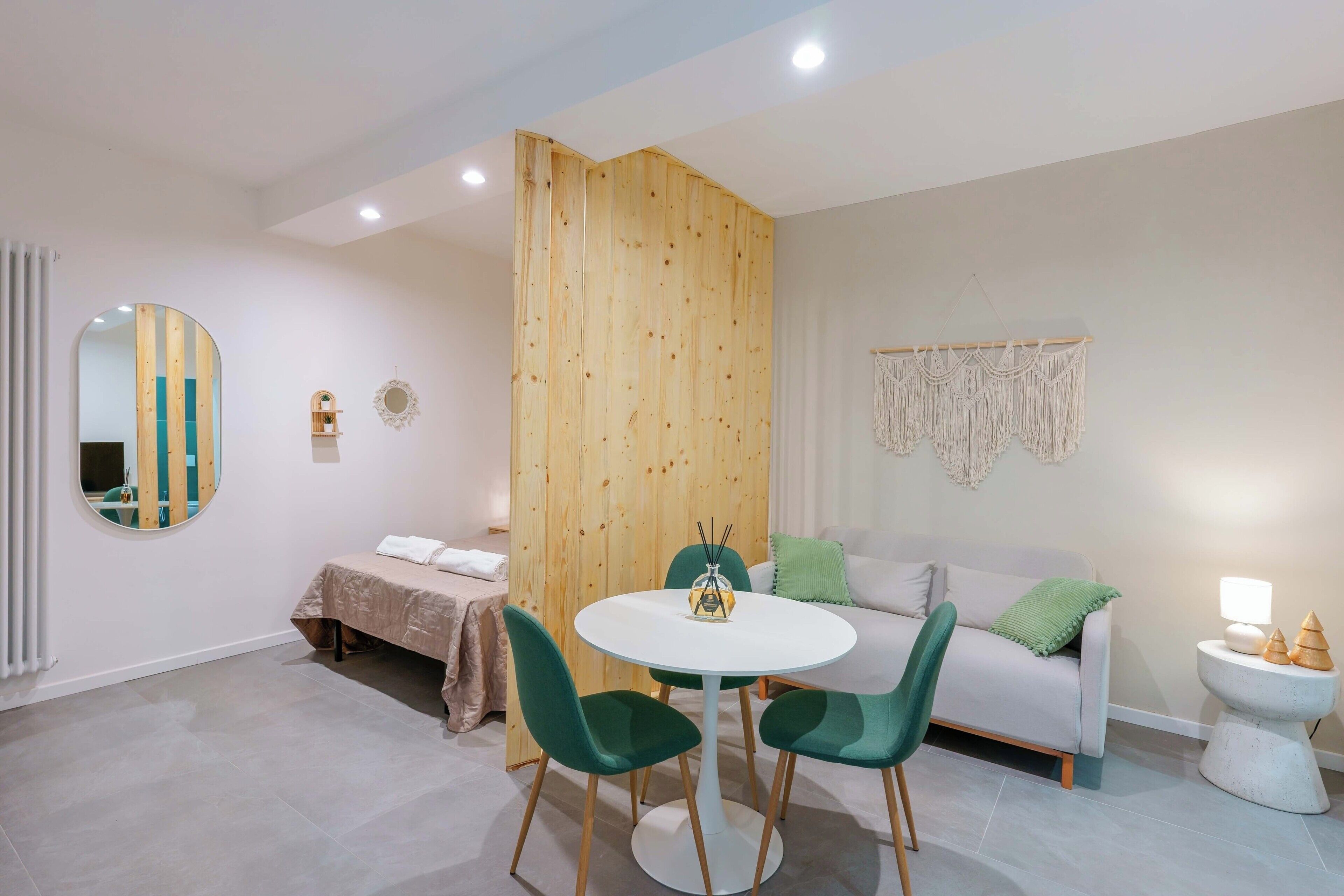 Apartment (Levante Boho Studio) | Free WiFi