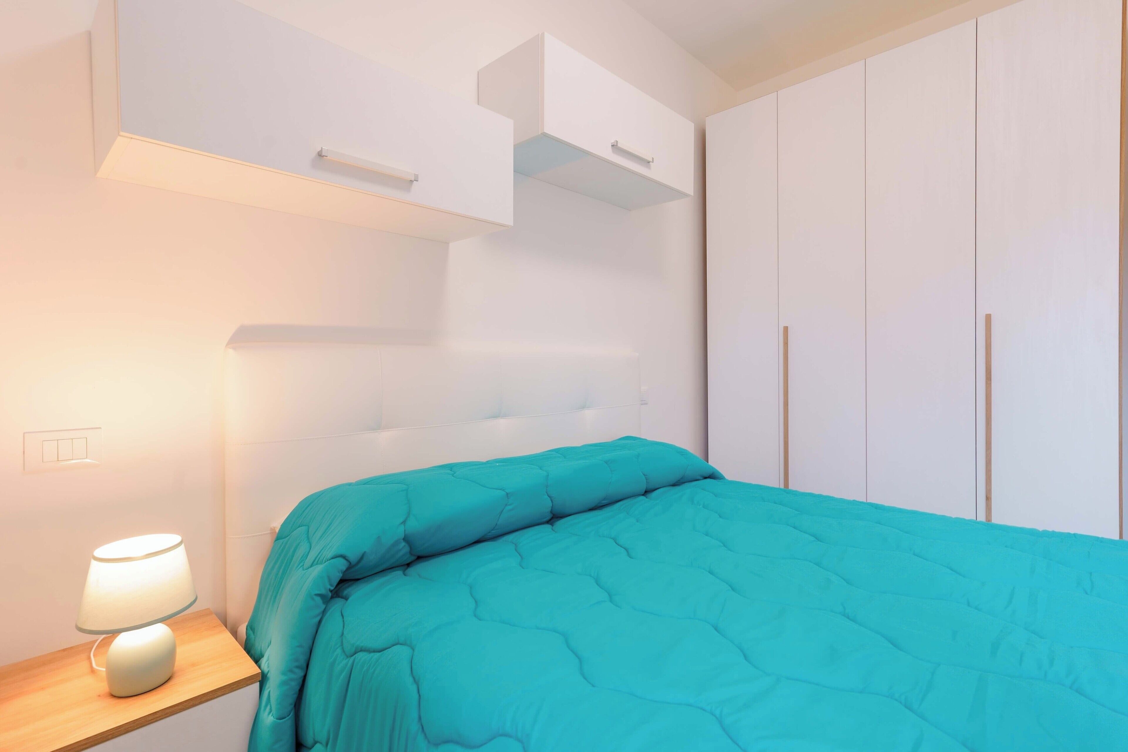 Apartment (Mascarella 86 - Green)
