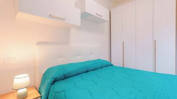 Apartment (Mascarella 86 - Green)