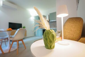Living area - Mascarella Apartments (Bologna)