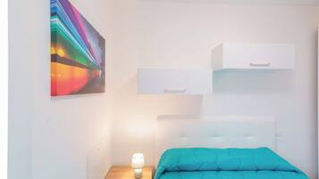 Apartment (Mascarella 86 - Green)