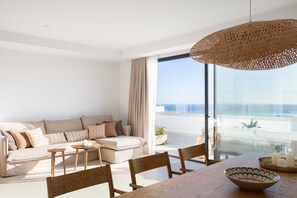 Smart TV - Panorama Luxury Penthouse in Higueron (Fuengirola)