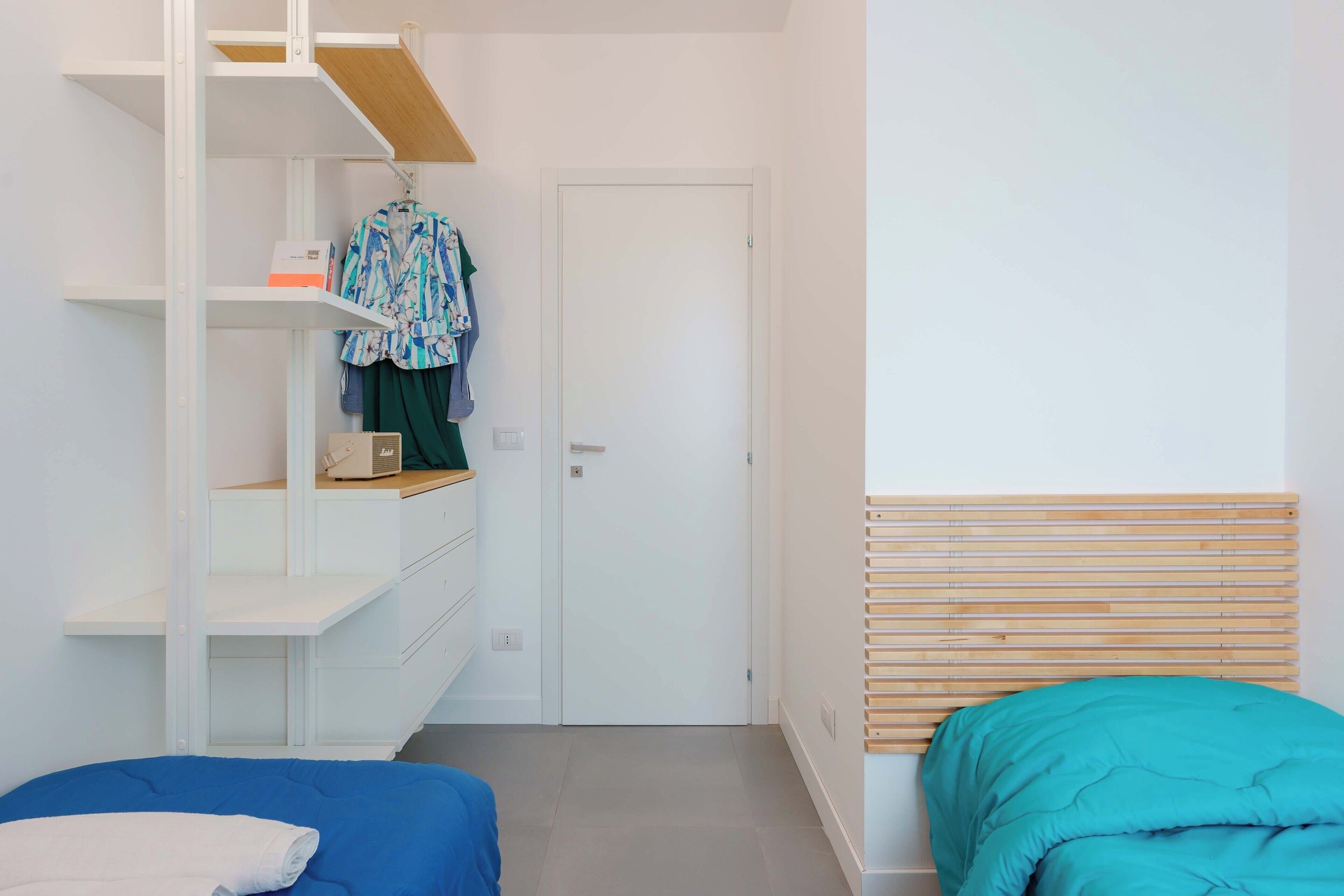 Apartment (West Side)