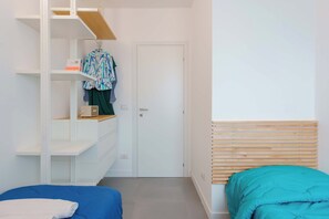 Cunas, wifi gratis y ropa de cama 