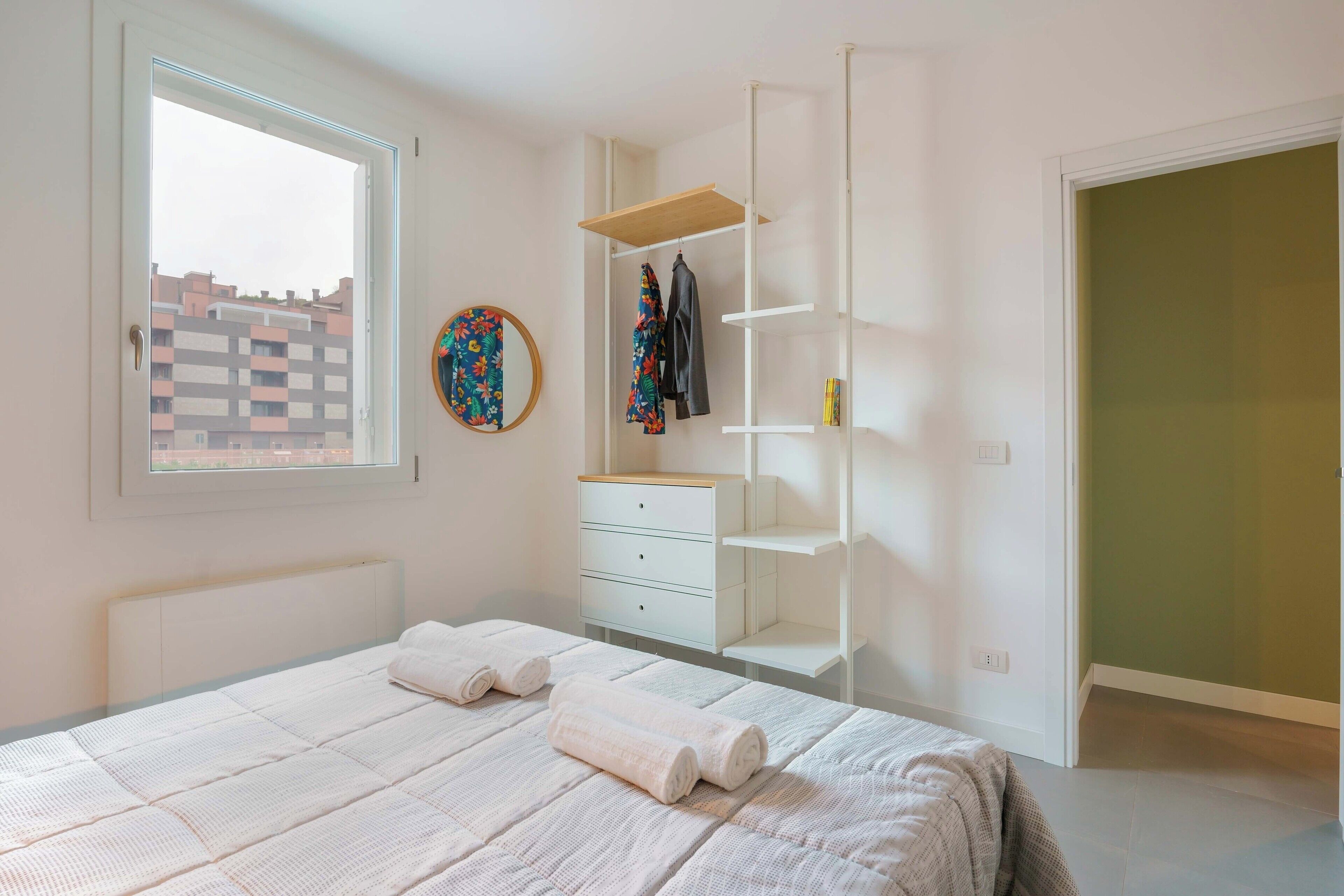 Apartment (West Side)